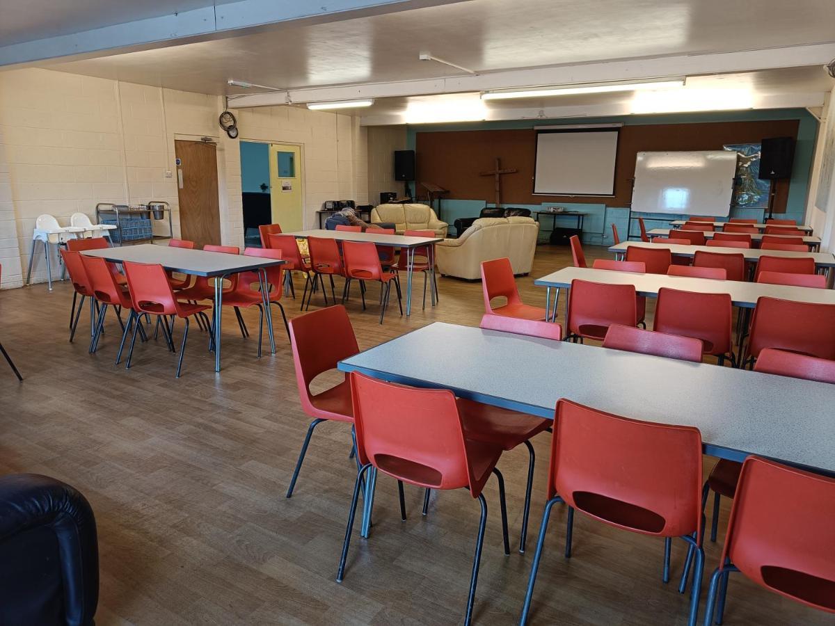 Y Doc At World Horizons Community Hub Hostel ลาแนคลี ภายนอก รูปภาพ